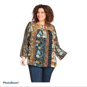 𝅺avenue Animal Floral Tie Neck Tunic